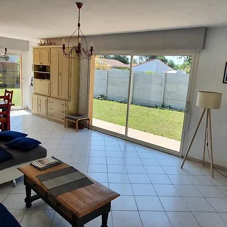 Nyaraló La Rescapee Du Cap'itaine Vous Attends !